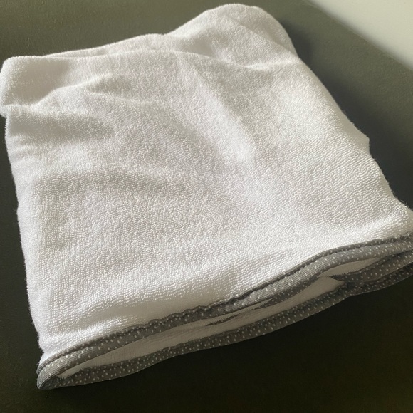 Changing Pad Cover from Ikea - Picture 5 of 6